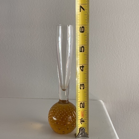 COPY - Vintage MCM Handcrafted Controlled Bubble 6” Glass Bud Vase Amber Base - Picture 4 of 6